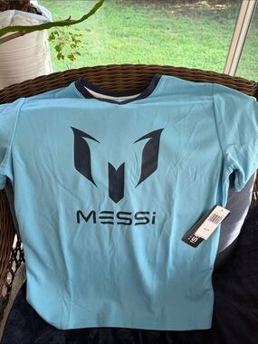 Messi Argentina -Young Men’s/ Women’s Short-Sleeve Athletic Tee in Sky Blue